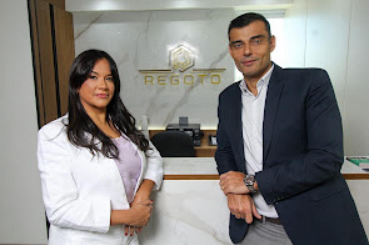 Dr. Rubem Regoto e Dra. Camila - Especialistas em Reposição Hormonal